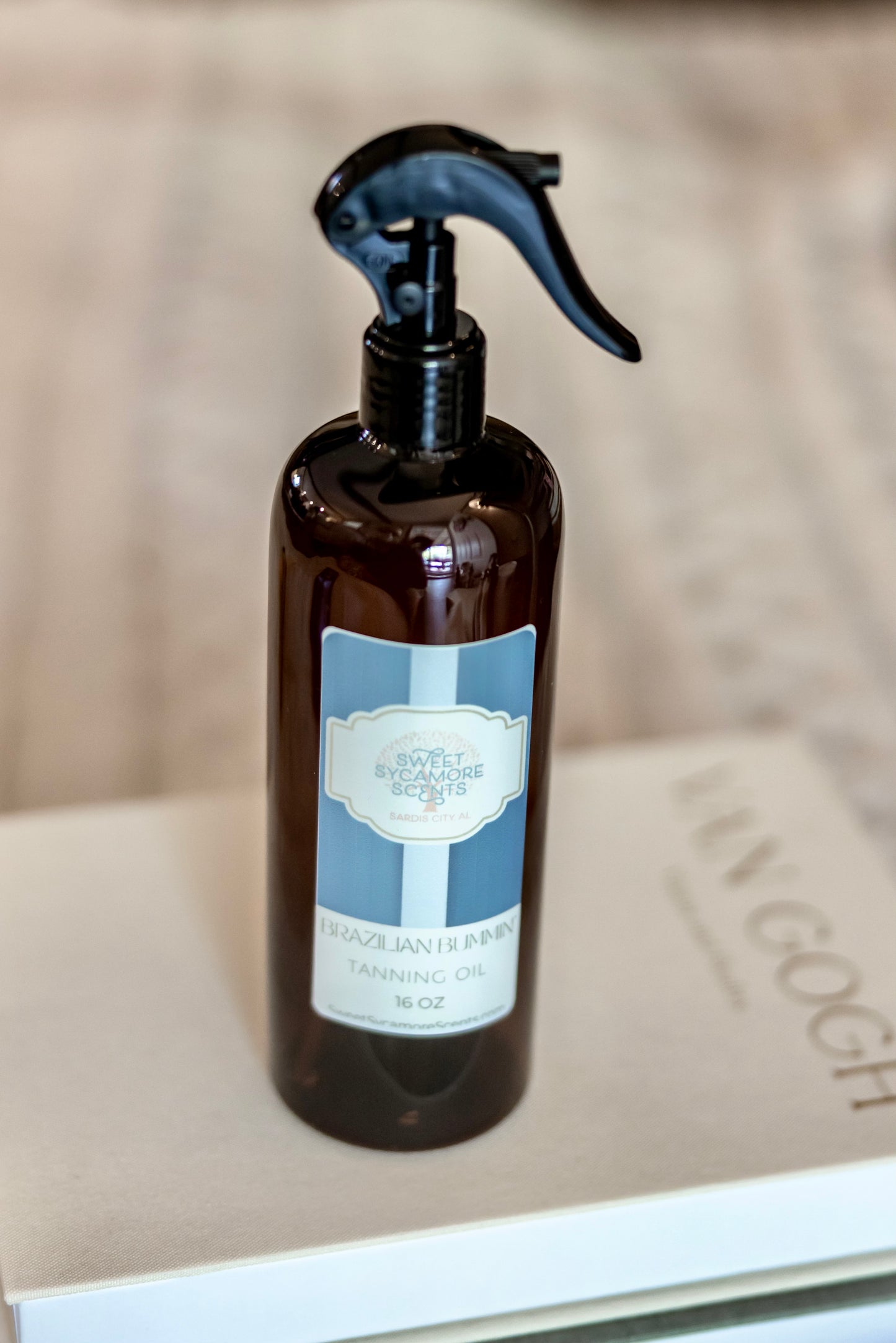 Tanning oil with SPF 8